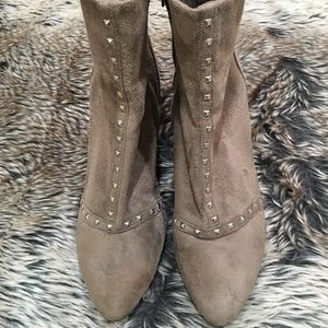 Madeline Stuart Velvet Studded Booties Tan/Taupe Size 10M